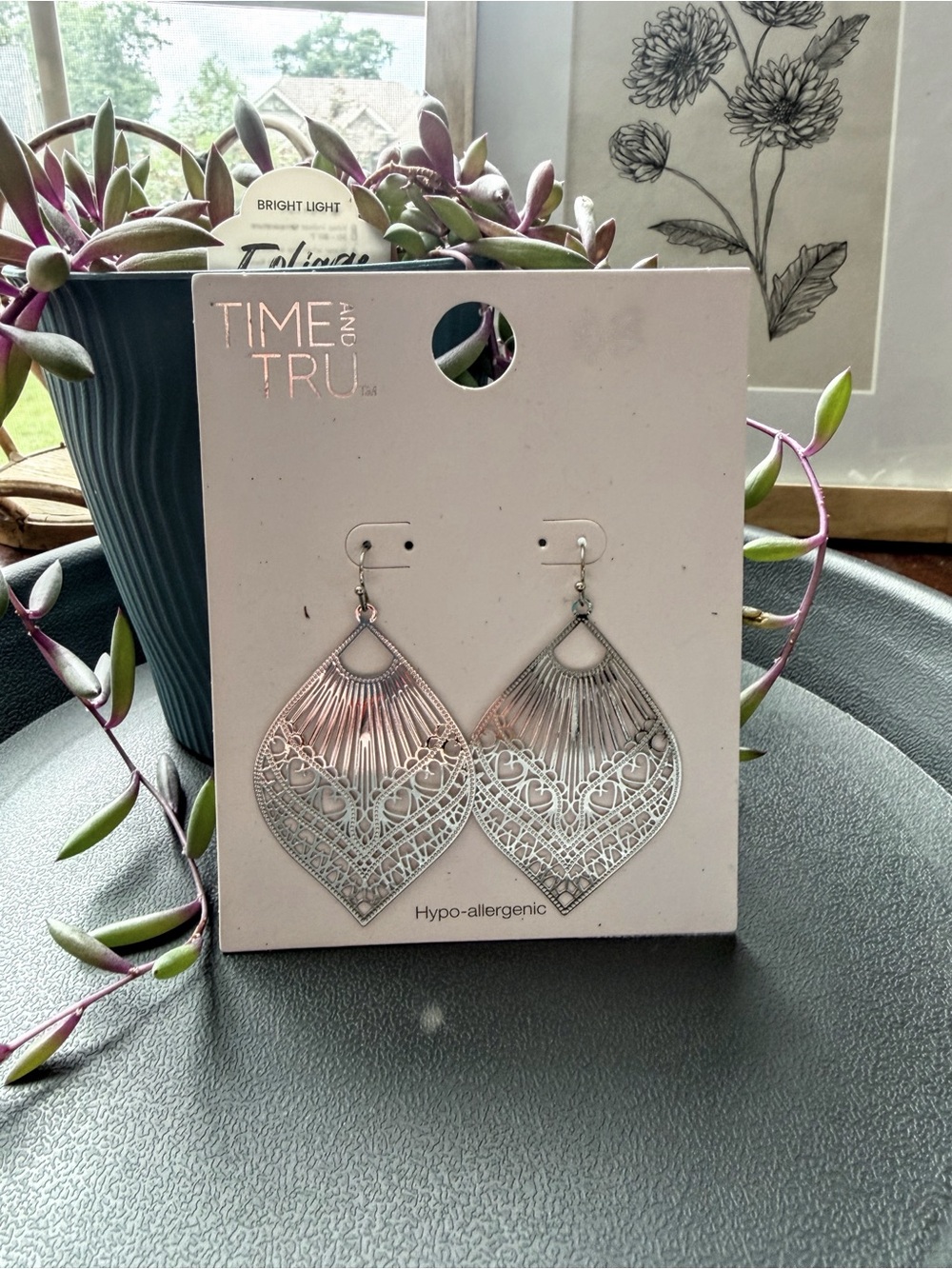 Time and Tru Silver Filigree Teardrop Dangle Earrings